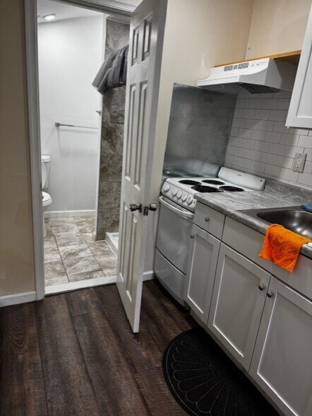 Building Photo - 5712 Arch St