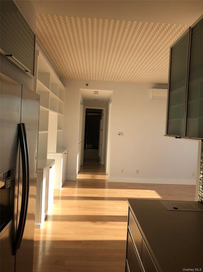 Building Photo - 10-46 Jackson Ave