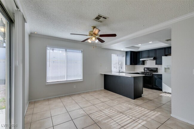 Building Photo - 6391 Chisos Dr