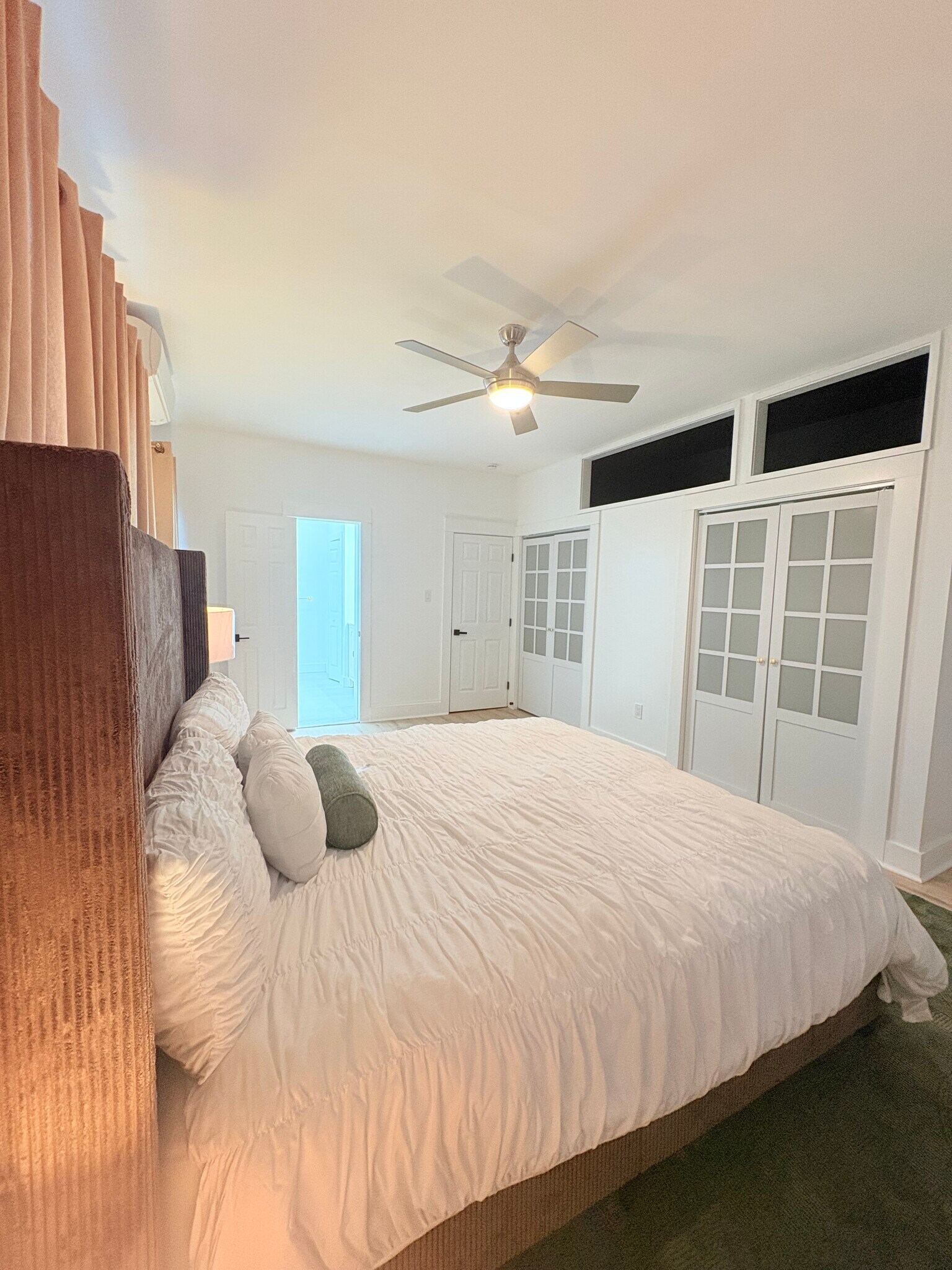 Building Photo - 1136 Wood Ave