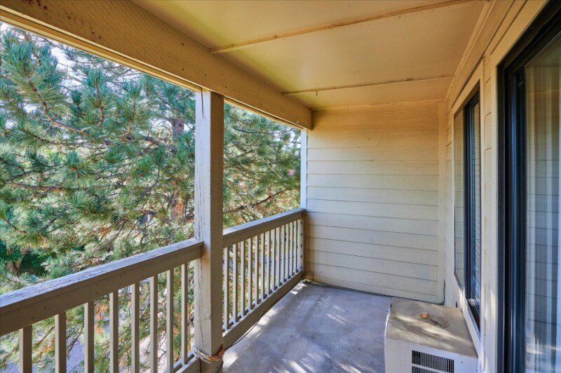 Building Photo - 14780 E Kentucky Dr