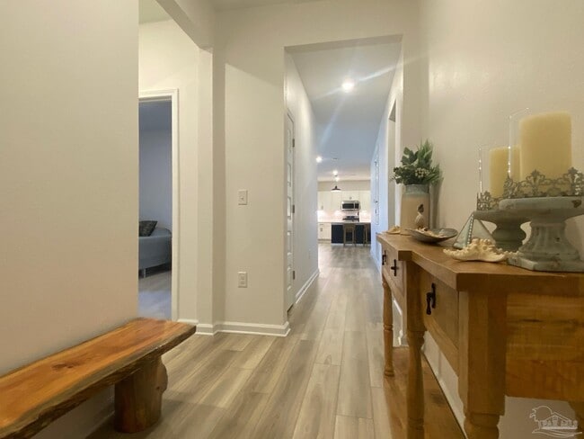 Building Photo - 9668 Sagewood Dr