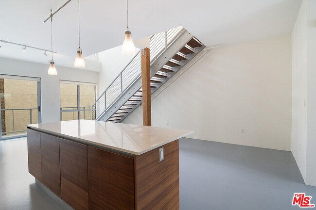 Building Photo - 11500 Tennessee Ave
