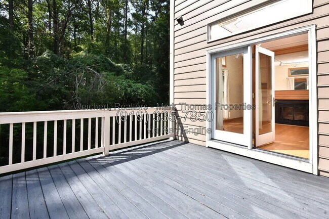 Building Photo - 102 Mallard Ct