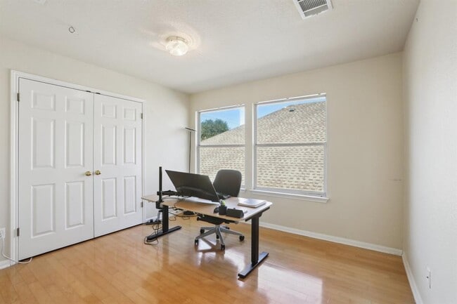 Building Photo - 13541 Anarosa Loop