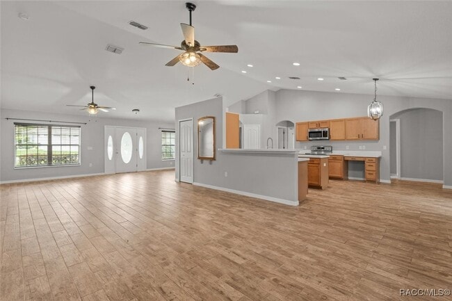 Building Photo - 17 Eugenia Ct N
