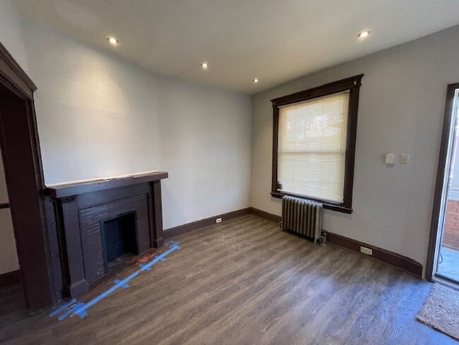 Building Photo - Amazing 3BD/1BA Allegheny Available NOW!