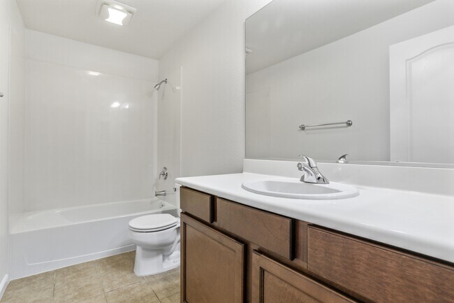 Building Photo - 2189 Beech Cir