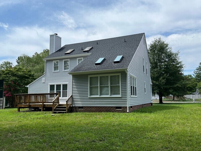 Building Photo - Two-Story Colonial in Henrico