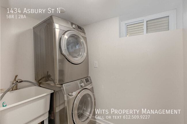 Building Photo - 1434 Asbury St N