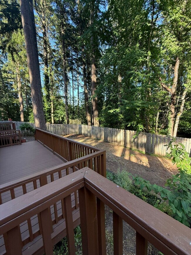 Building Photo - Pet Friendly Home with Pool Access!