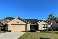 Building Photo - 3 bedroom, 2 bathroom home in Beau Rivage Plantation!