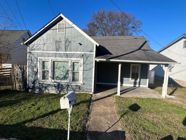 Building Photo - 2806 Torbett St