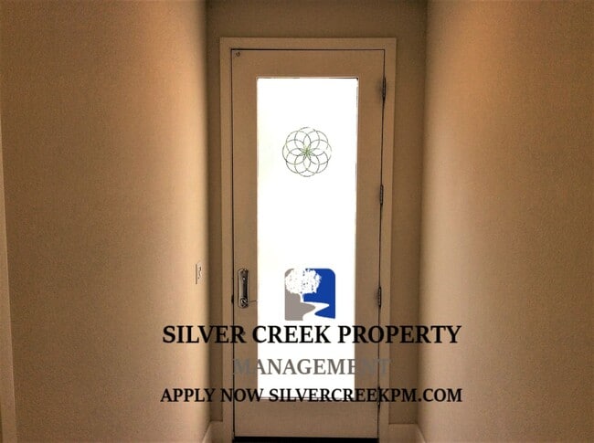 Building Photo - Appliances Included 3 BEDROOM HOME LOCATED IN DUBLIN!  - AVAILABLE ON NOV 15