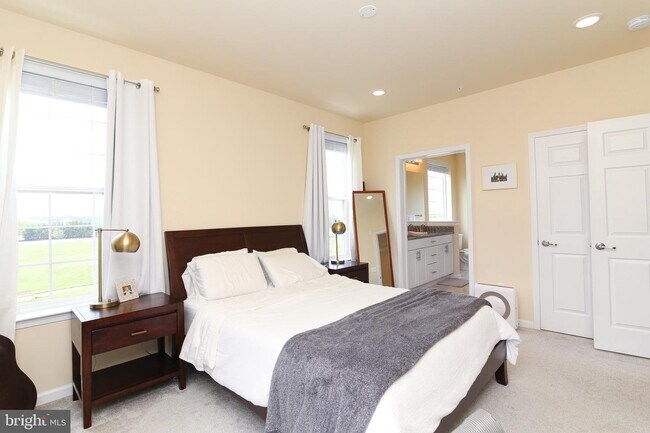 Building Photo - 5322 Palomino Ct