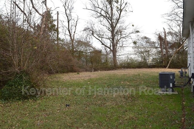 Building Photo - 200 Dwight Dr