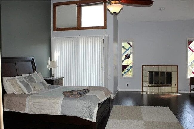 Building Photo - 1600 Old Hunters Trce