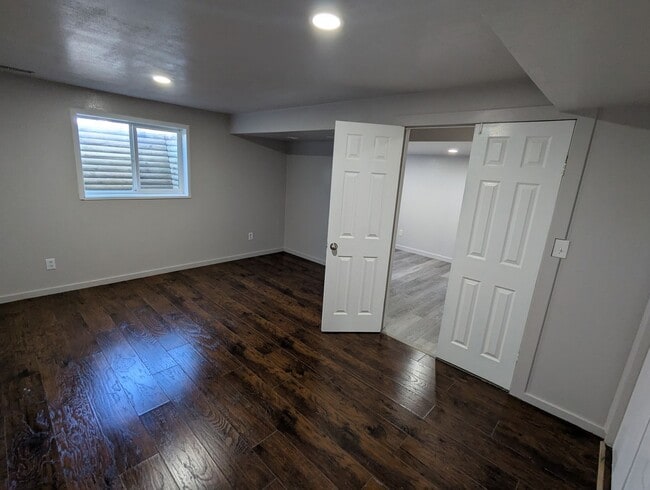 Building Photo - 3107 Scott Dr