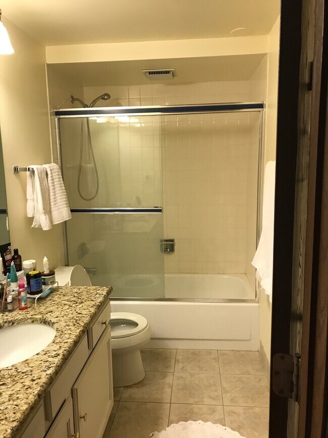 Building Photo - 375 Plum Creek Dr