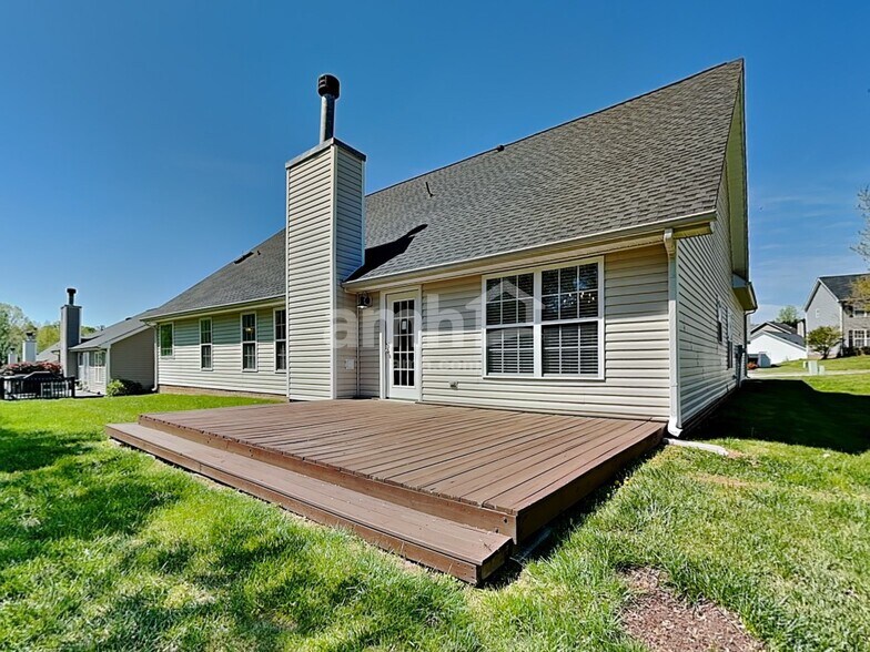 Building Photo - 4702 Ridgefall Rd