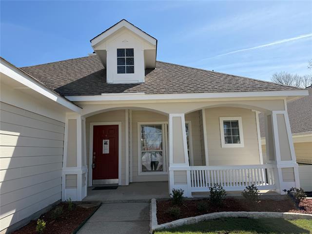 Building Photo - 523 Hilltop Dr