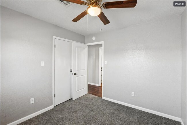 Building Photo - 4646 SE Caber Cir