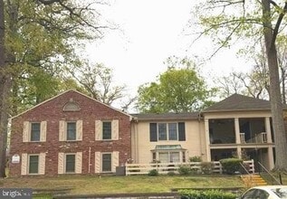 Building Photo - 128 Nottoway Dr