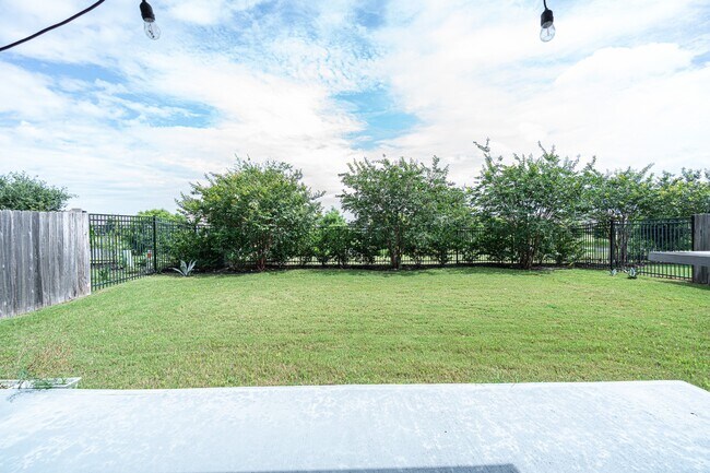 Building Photo - 23222 Ivory Sedge Trl