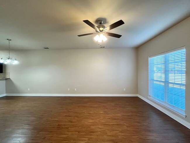 Building Photo - 319 Princess Place