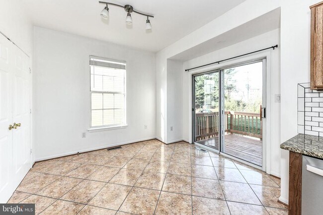 Building Photo - 6018 Callaway Ct