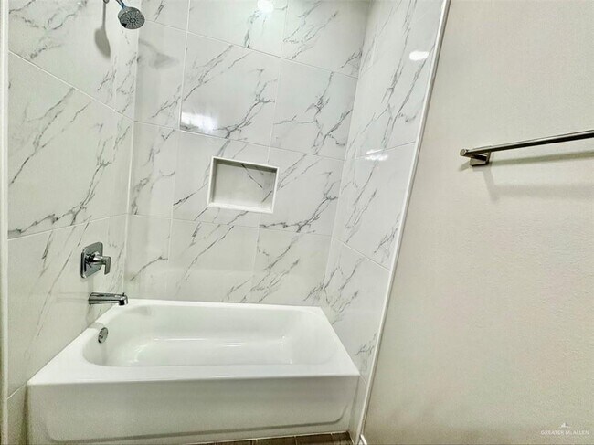 Building Photo - 11 Yankton St