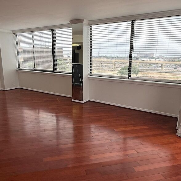 Building Photo - 3525 Sage Rd