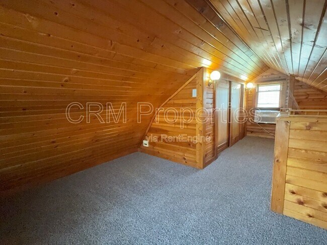 Building Photo - 1824 N Jay St