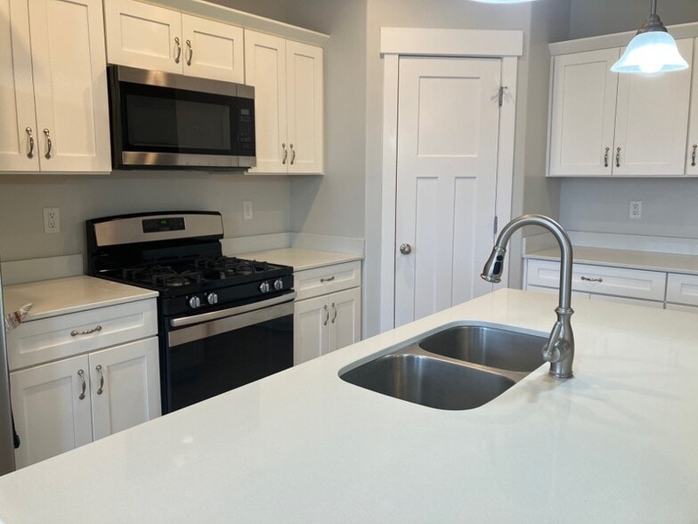 Building Photo - 4308 W Hemsley Ln