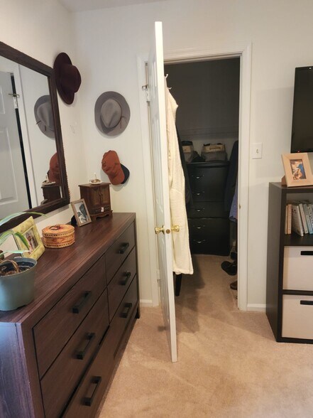 Building Photo - 11 Craig Ct