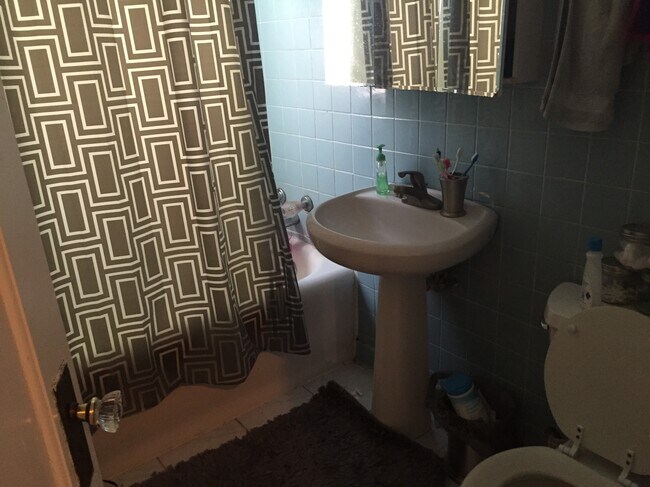 Building Photo - 3469 N Cramer St