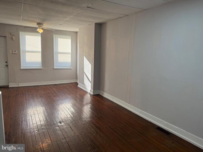 Building Photo - 1839 Sigel St