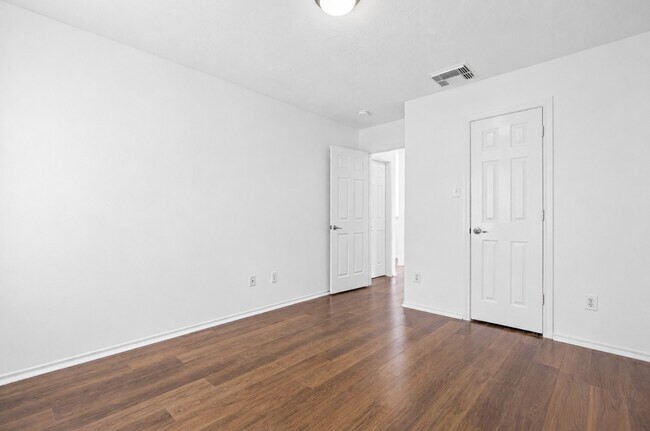 Building Photo - 174 E Spindle Tree Cir
