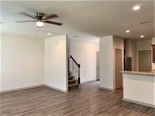 Building Photo - 626 Magnolia Bend