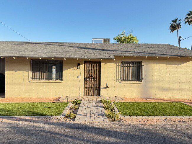 Building Photo - Historical District Mesa