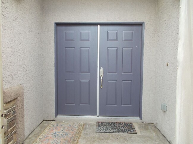 Building Photo - 8317 W Jeremiahs Lodge Ave