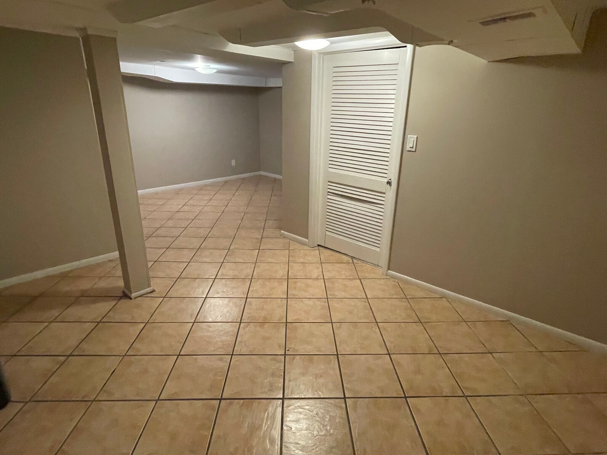 Building Photo - 544 Oritani Pl