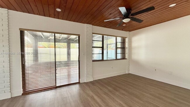 Building Photo - 1547 SW 137th Pl