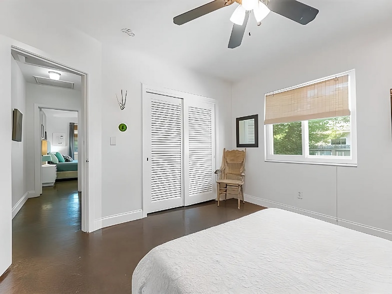 Building Photo - 1604 58th St S