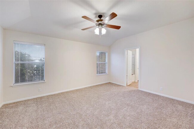 Building Photo - 324 Avalanche Ave