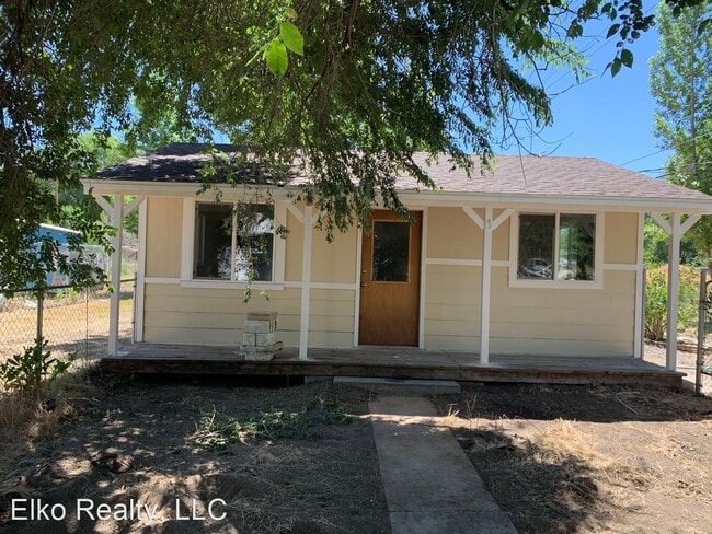 Primary Photo - 1 br, 1 bath House - 770 1/2 Front Street