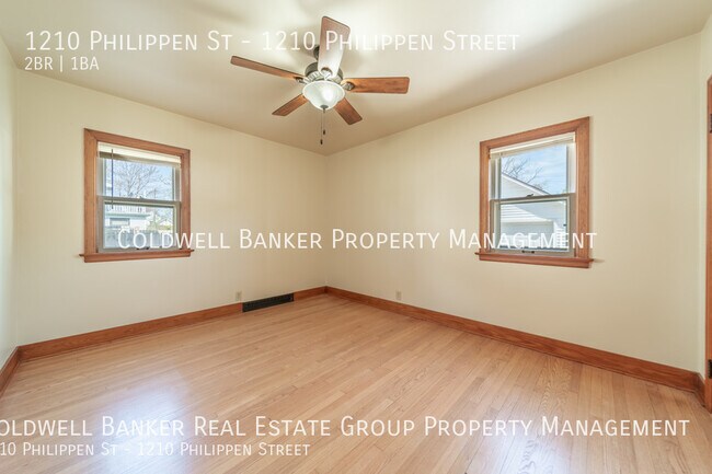 Building Photo - 1210 Philippen St