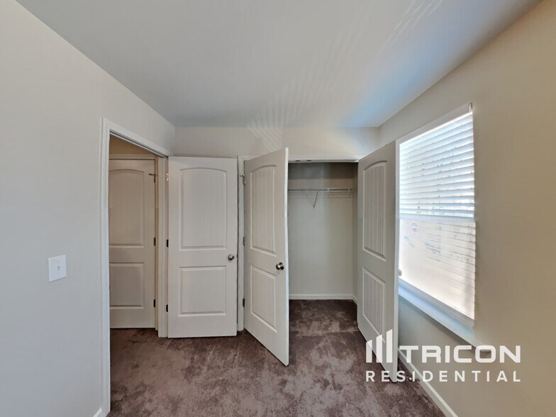 Building Photo - 2900 Dallas Ct