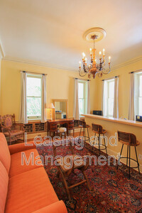 Building Photo - 313 Meeting St