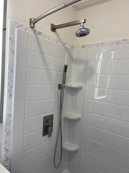 Building Photo - 13130 Ridgedale Dr